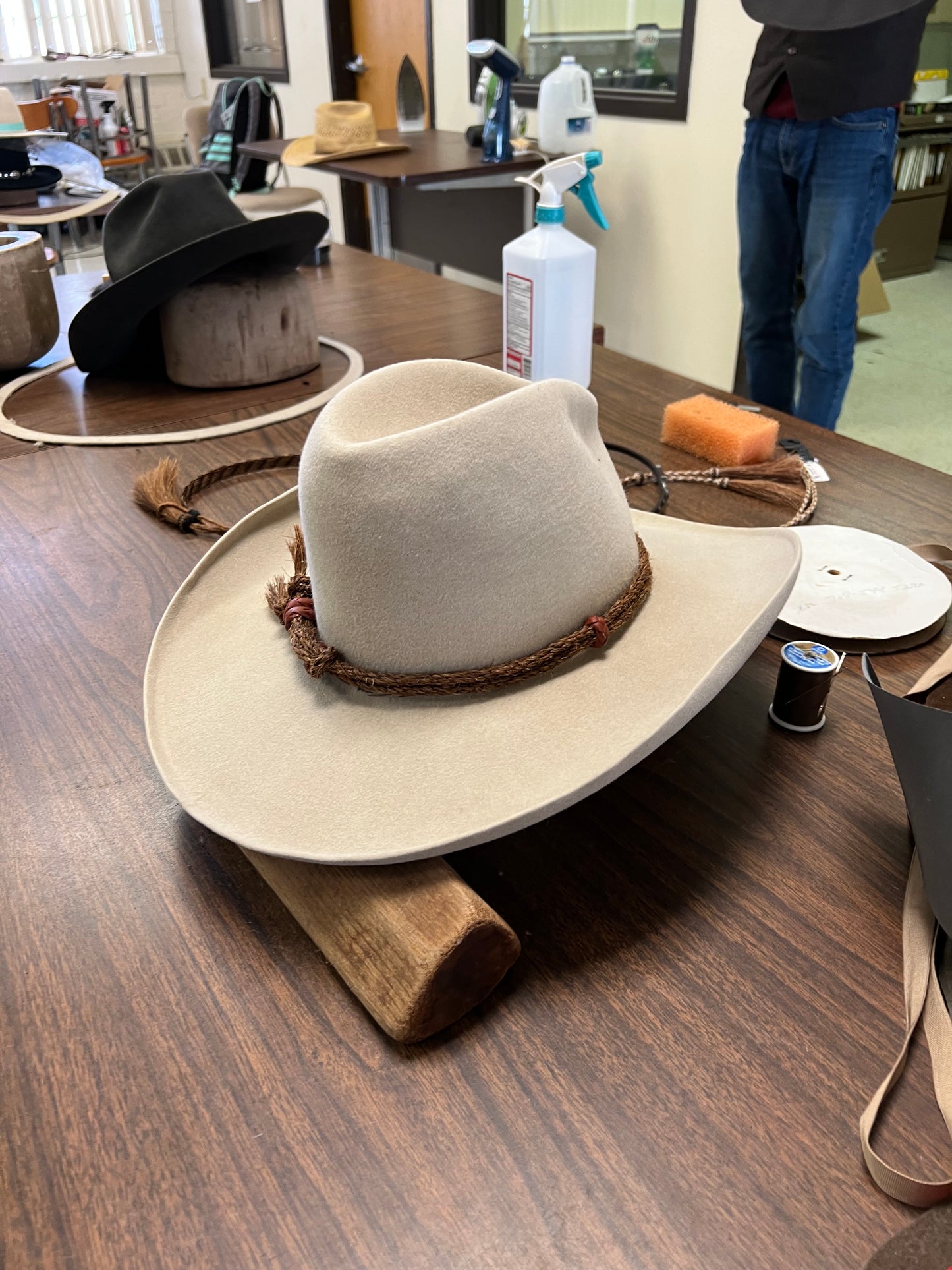 "Gus" Western Hat in Beaver Blend